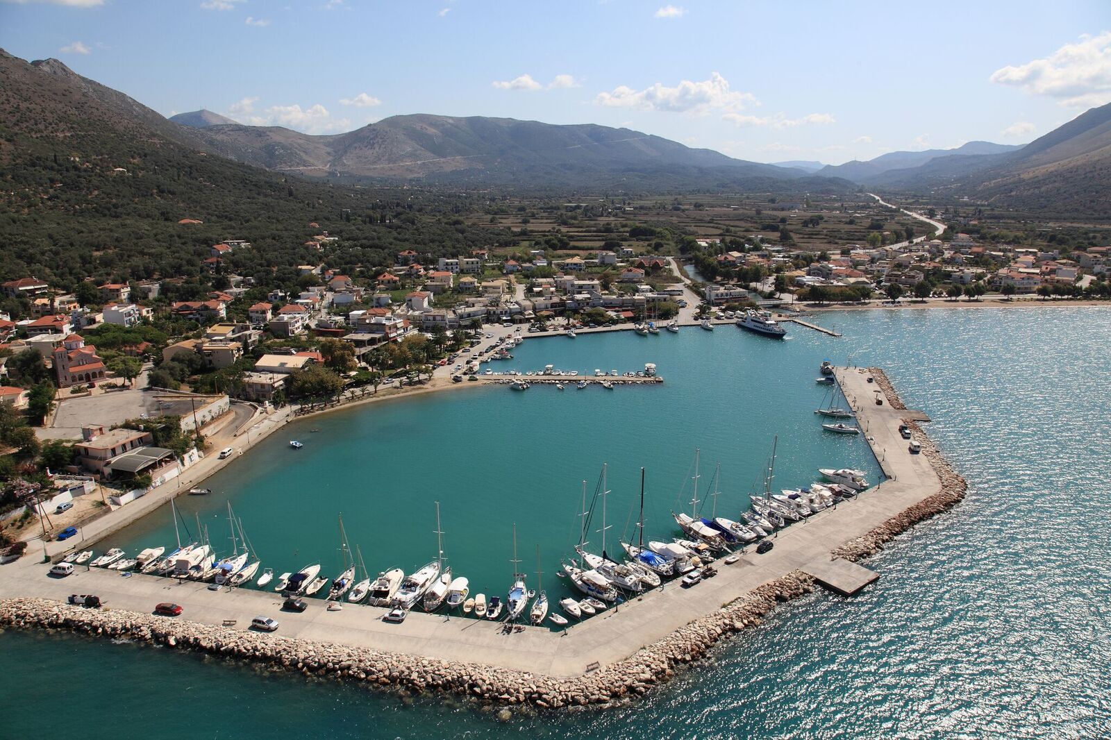 Plataria Marina Berth Booking and Information